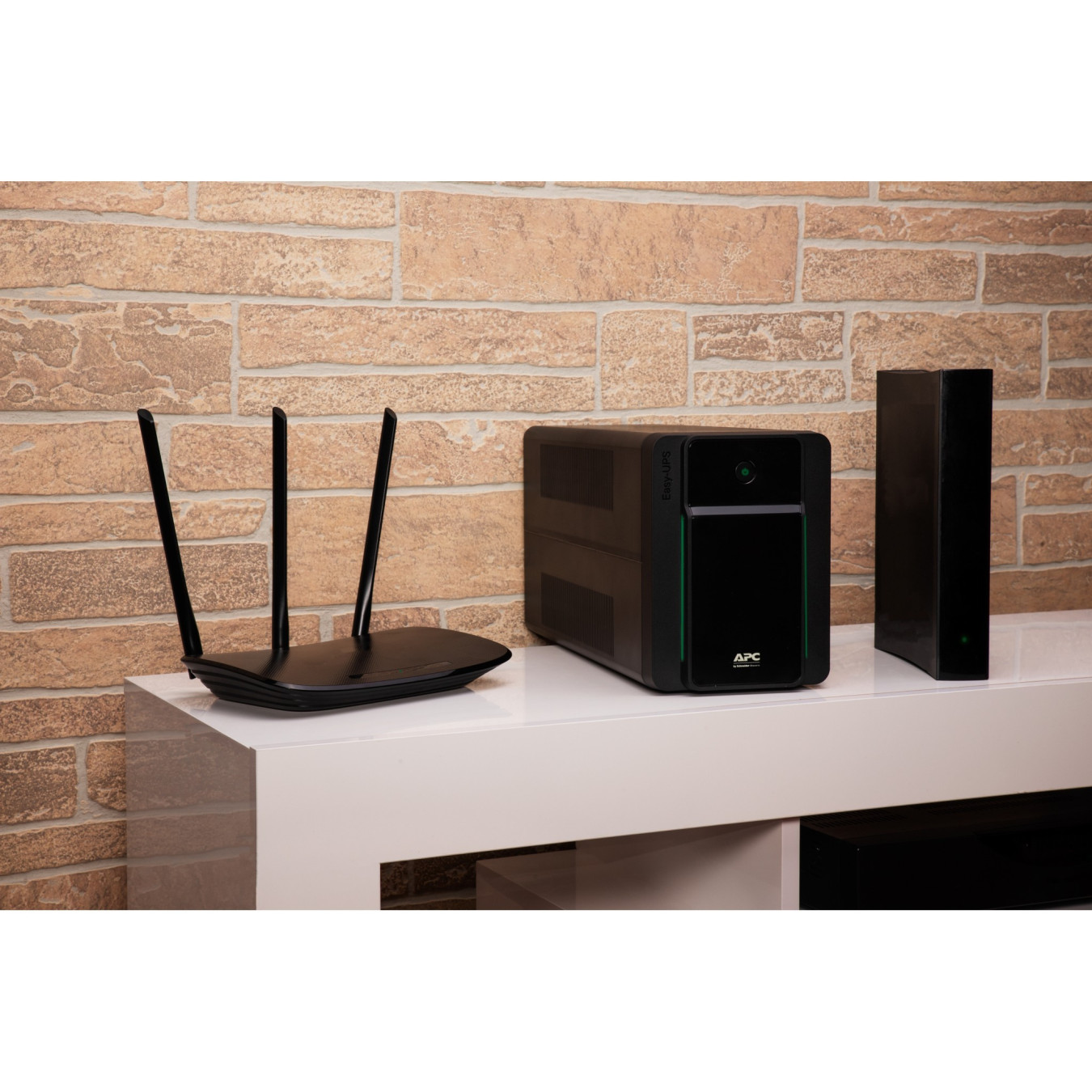 APC Easy UPS - BVX2200LI-GR - 2200VA (1200W) Line-Interactive UPS, AVR, 4x Schuko, Black — Buy in Cyprus with Fast Delivery