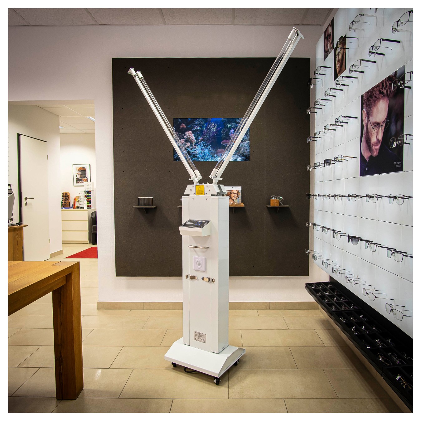 Buy Connections Disinfektionsstation 120W für 60m2 Raum in Cyprus, Nicosia, Limassol, Larnaka, Pafos