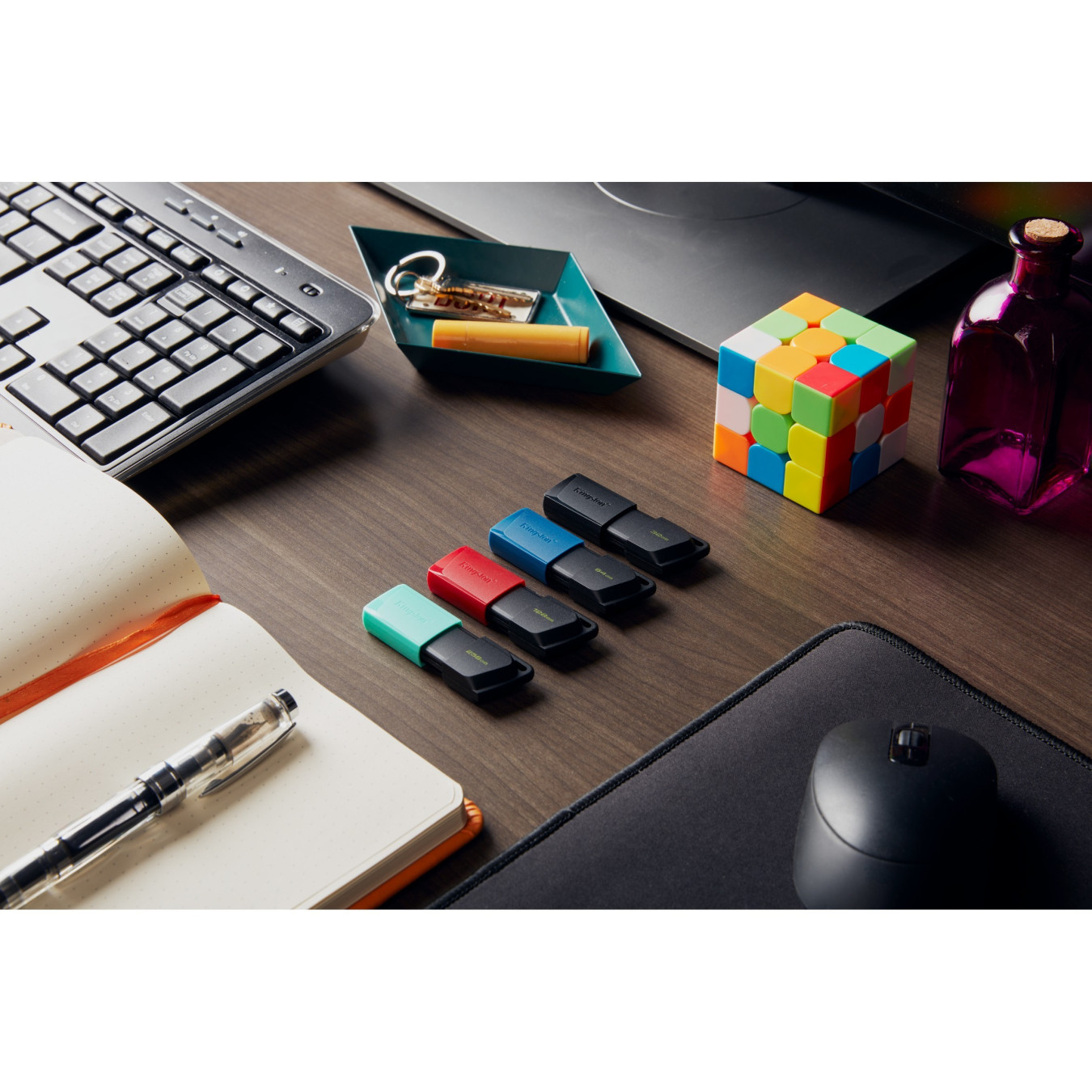 Kingston DataTraveler Exodia M - 128GB USB 3.2 Gen1 - Black/Red Slide USB-A Flash Drive — Buy in Cyprus with Fast Delivery