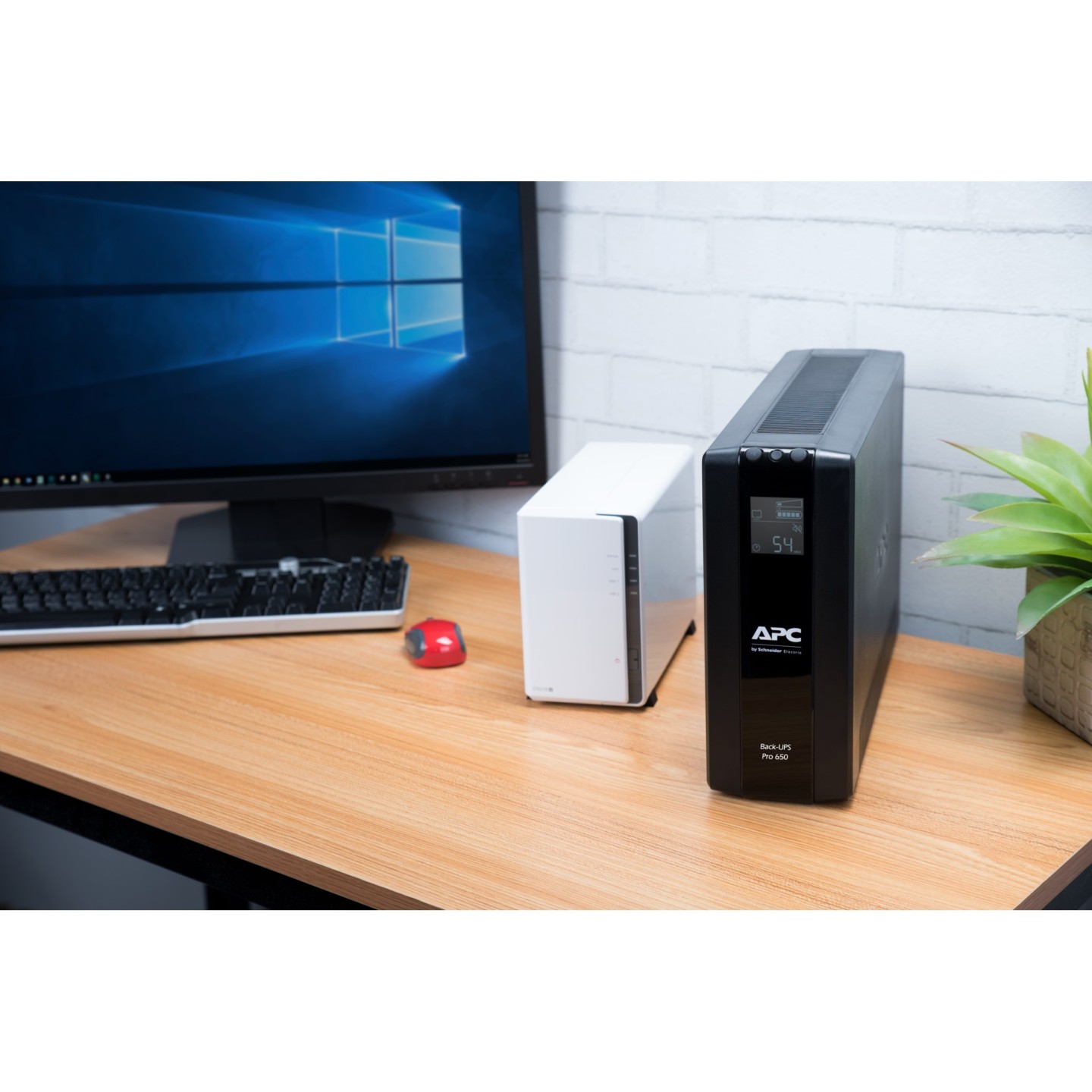 APC Back-UPS Pro BR650MI - 650VA (390W) Line-Interactive UPS with AVR, LCD, Black — Buy in Cyprus with Fast Delivery