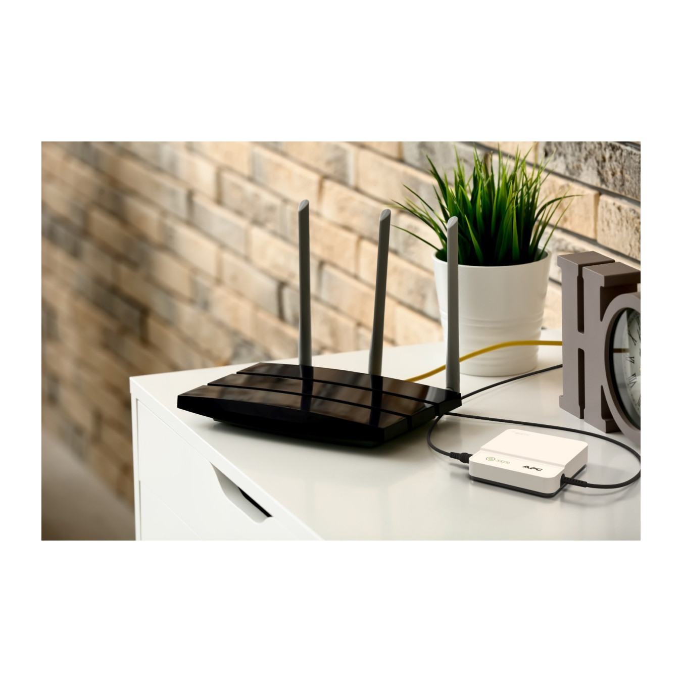 APC Back-UPS Connect - CP12036LI - 12V Li-Ion Mini UPS, 36W, White — Buy in Cyprus with Fast Delivery