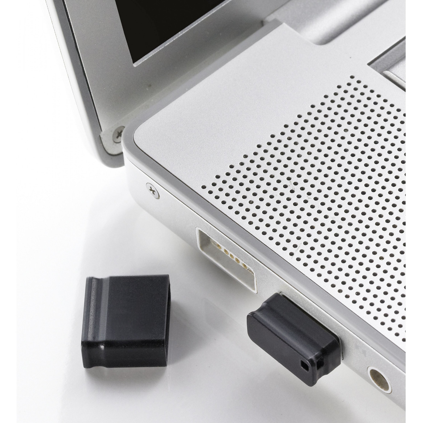 Intenso Micro Line - 32GB USB 2.0 Flash Drive - USB-A, Black — Buy in Cyprus with Fast Delivery