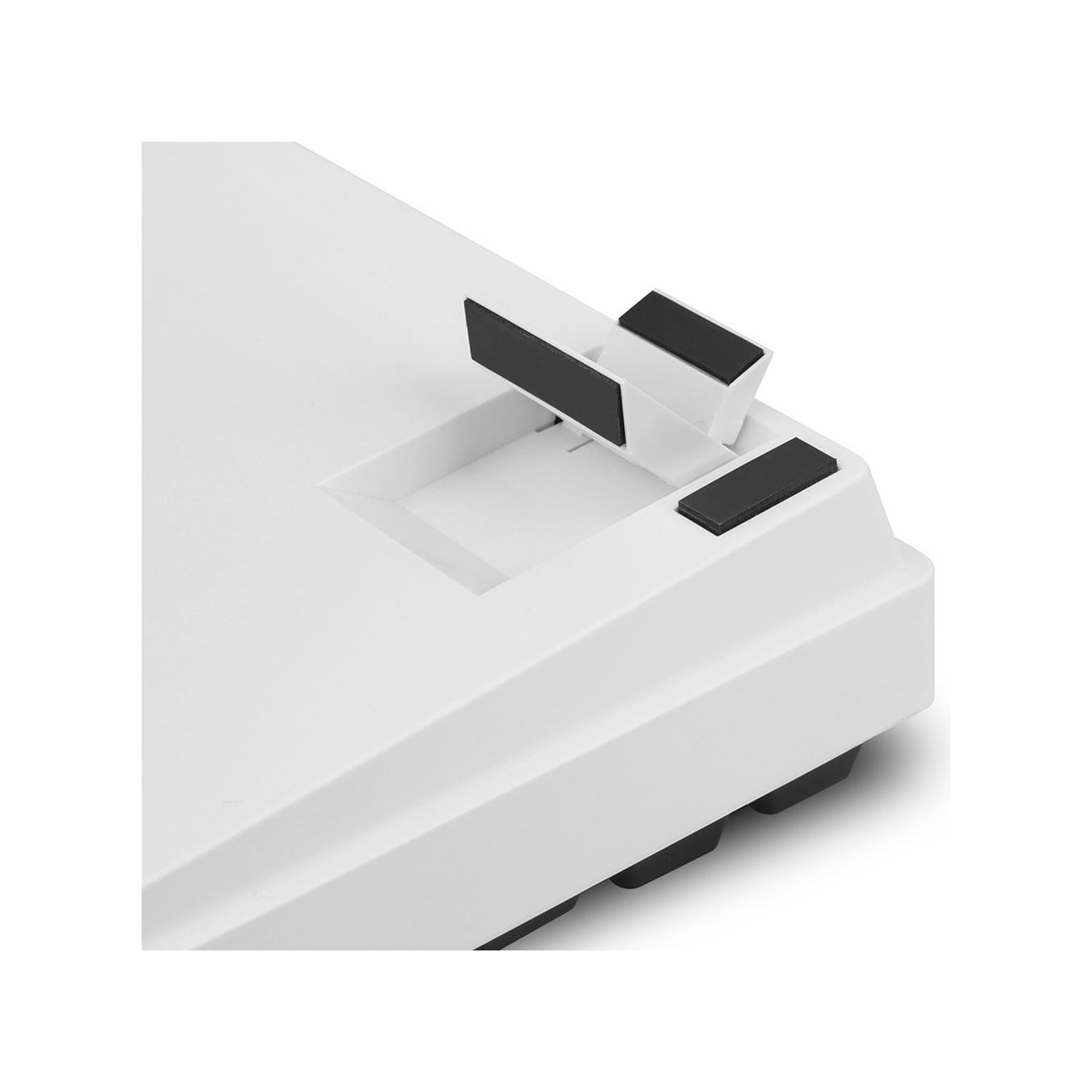 Sharkoon SKILLER SGK50 S3 - FR-AZERTY, 75% 85-key Mechanical Keyboard, Gateron Yellow, RGB, USB, White