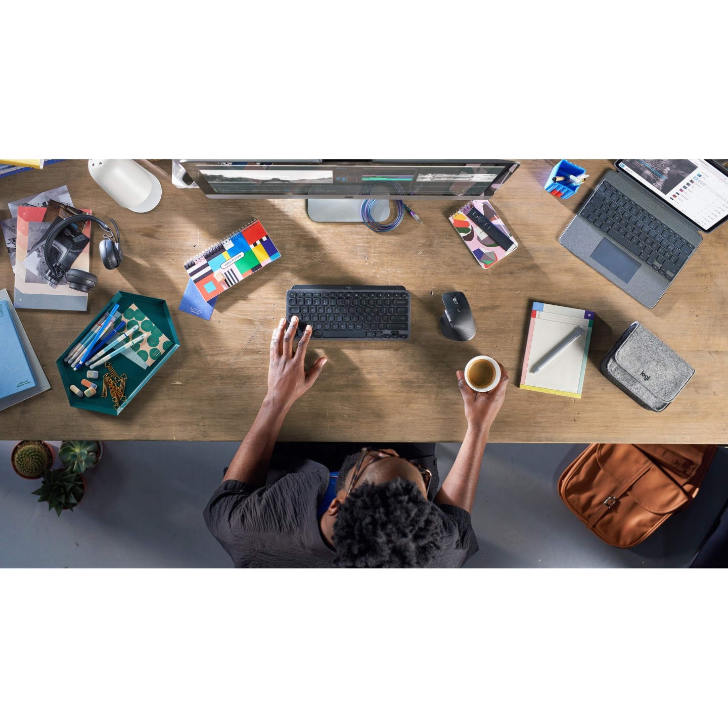 Logitech MX Keys Mini Graphite German QWERTZ LED Backlit Wireless - 920-010559 (Boxed) — Buy in Cyprus with Fast Delivery