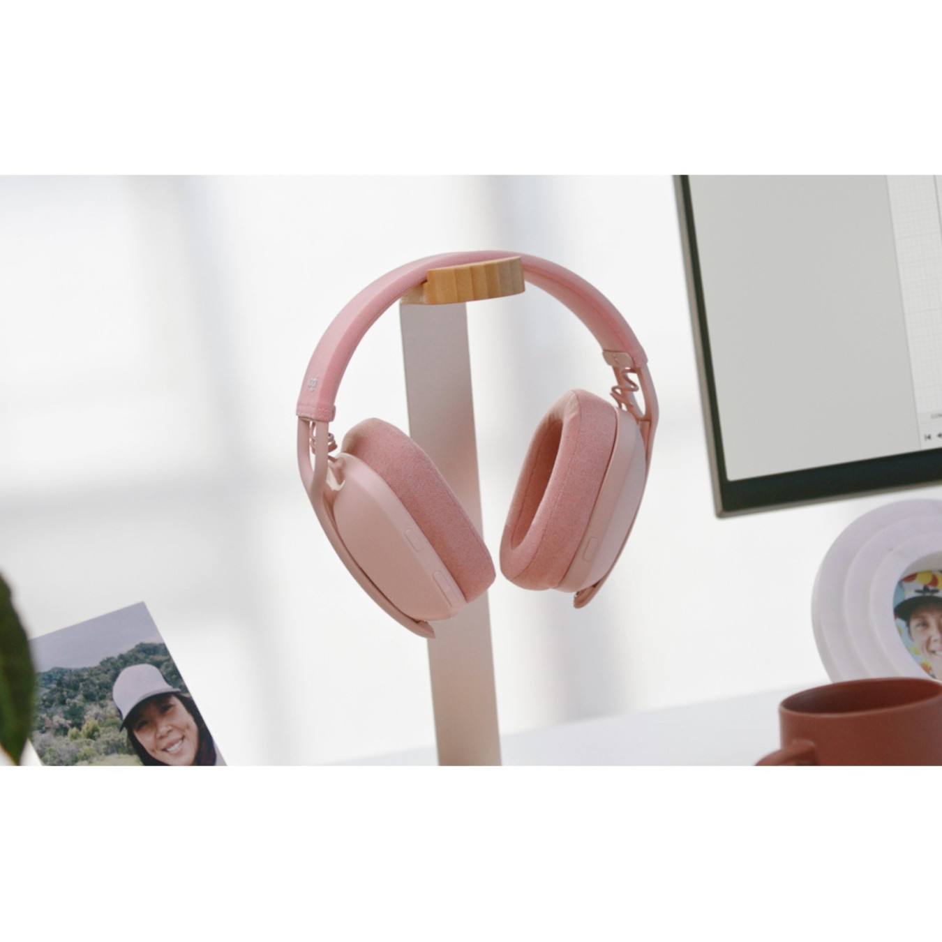 Logitech Zone Vibe 100 Wireless Over-Ear Headset - Bluetooth 5.2, Rose, 20h Battery, USB-A Receiver