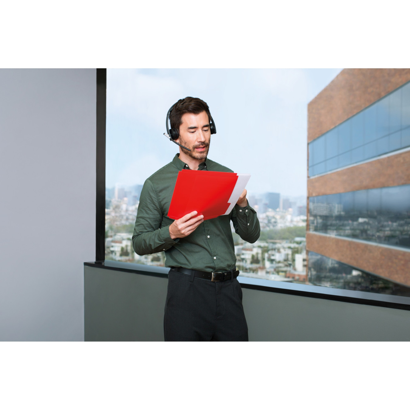 Logitech H820e Wireless Headset Mono - H820e - Black, Monaural, 2.4 GHz — Buy in Cyprus with Fast Delivery