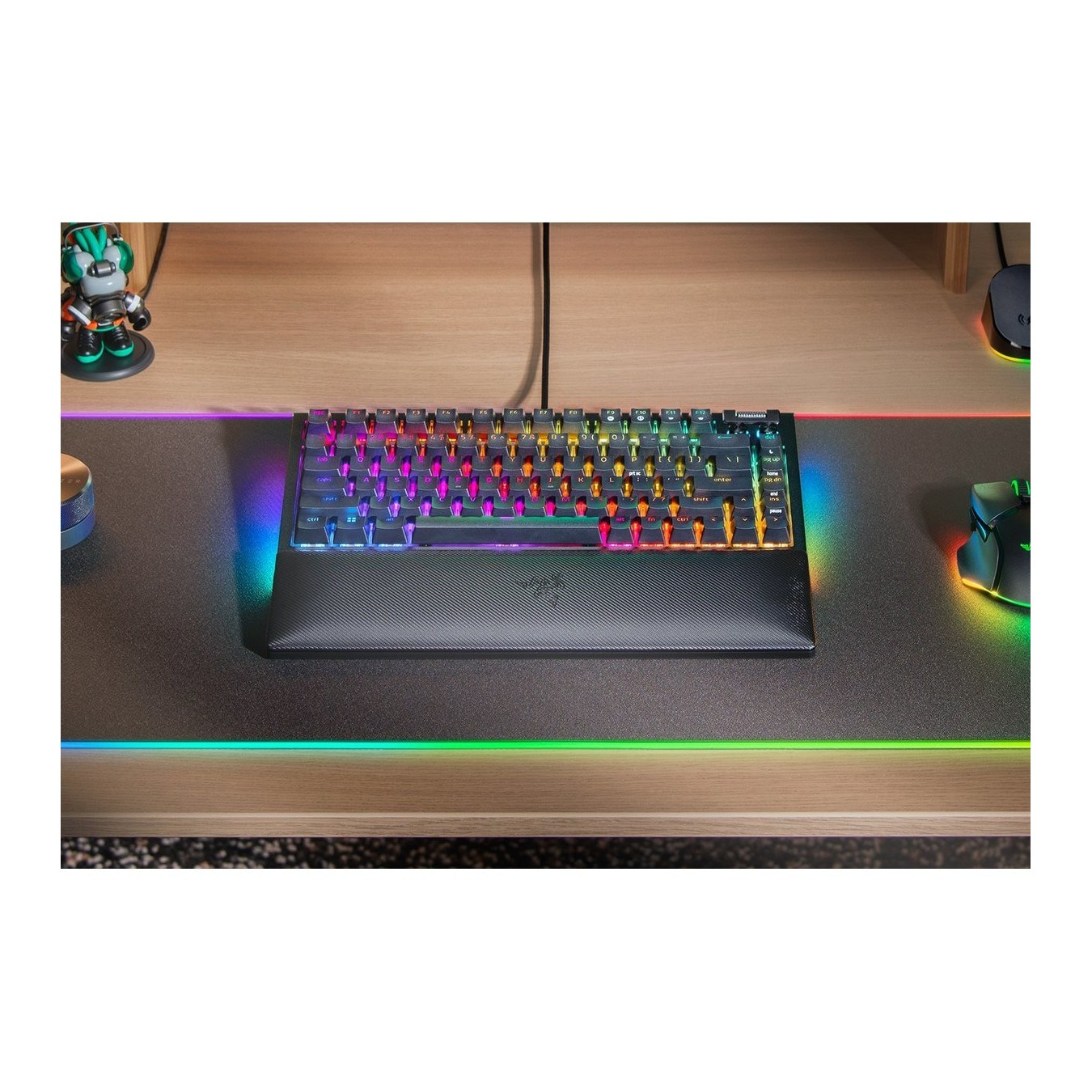 Razer BlackWidow V4 75% - Black US-International Layout - Razer Orange — Buy in Cyprus with Fast Delivery