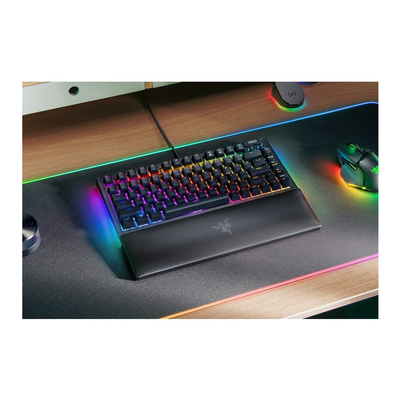 Razer BlackWidow V4 75% - Black US-International Layout - Razer Orange — Buy in Cyprus with Fast Delivery
