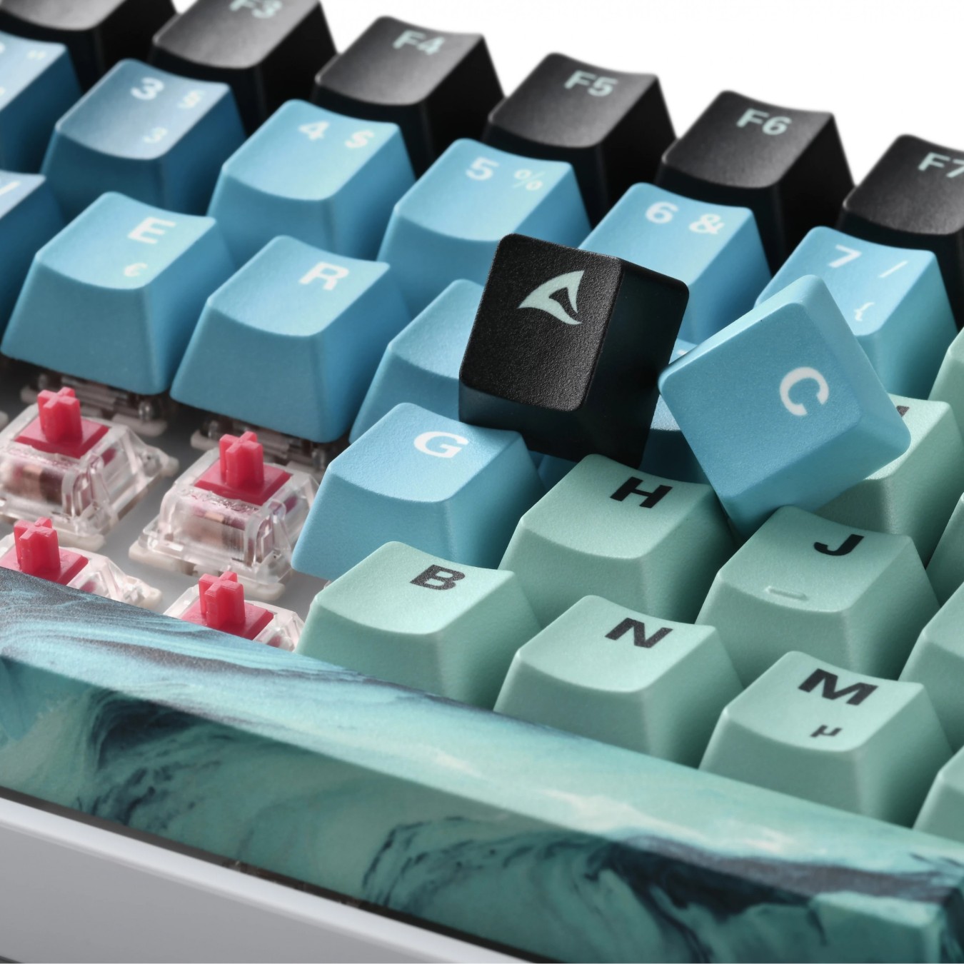 Sharkoon SKILLER SGK50 S3 Design Bundle D4 - SGK50 - Turquoise Blue — Buy in Cyprus with Fast Delivery