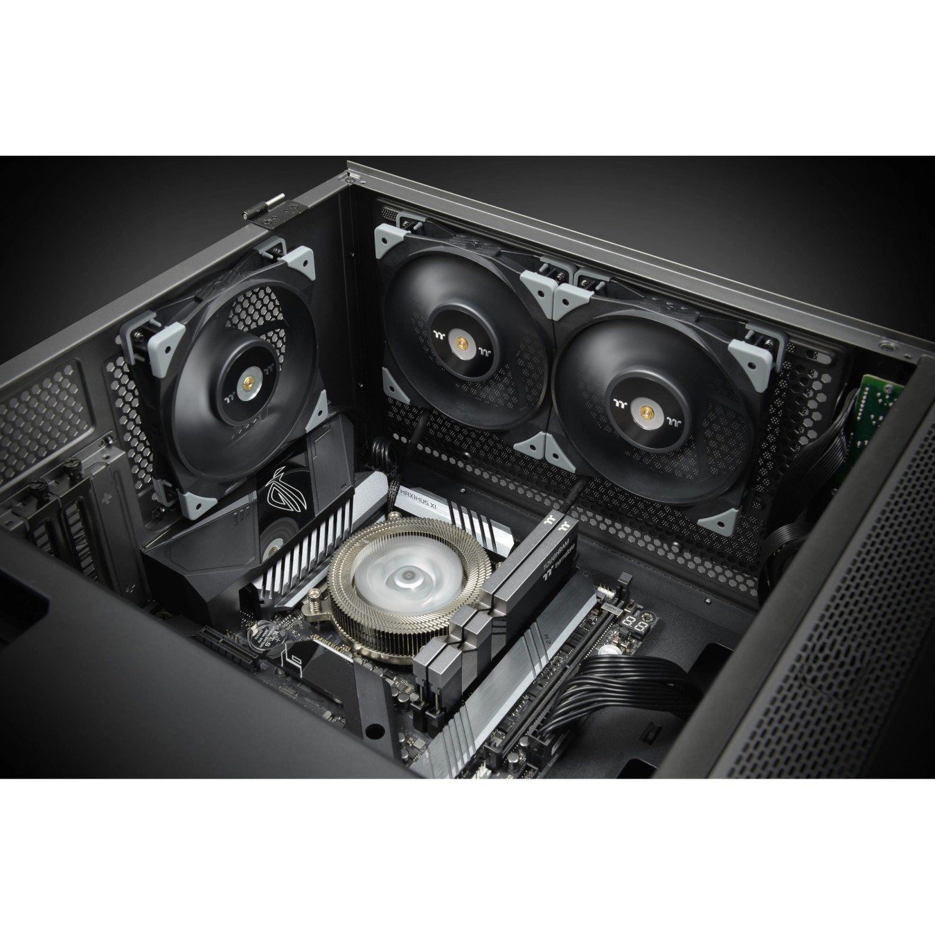 Thermaltake ToughFan 12 Performance - ToughFan 12 - 120mm PWM Fan, 2-Pack, 500-2000 RPM — Buy in Cyprus with Fast Delivery