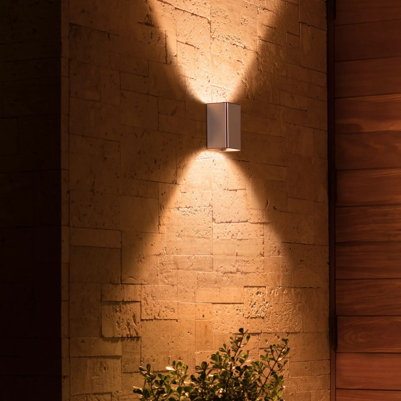 Philips Hue White & Color Ambiance Resonate Wall Lamp - RGB, 1200 lm, Silver — Buy in Cyprus with Fast Delivery
