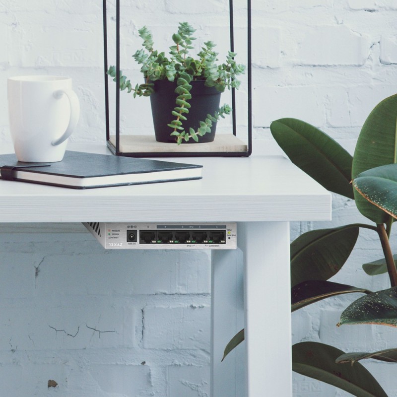 Buy Zyxel PoE Switch - GS-1005HP - 5-Port Gigabit Unmanaged Desktop in Cyprus, Nicosia, Limassol, Larnaka, Pafos