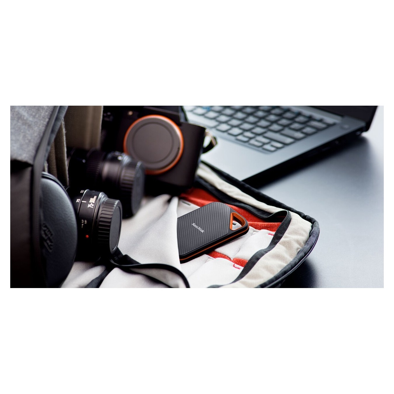 SanDisk SDSSDE81-4T00-G25 Portable NVMe SSD – 4TB 20Gbps | Armenius Store