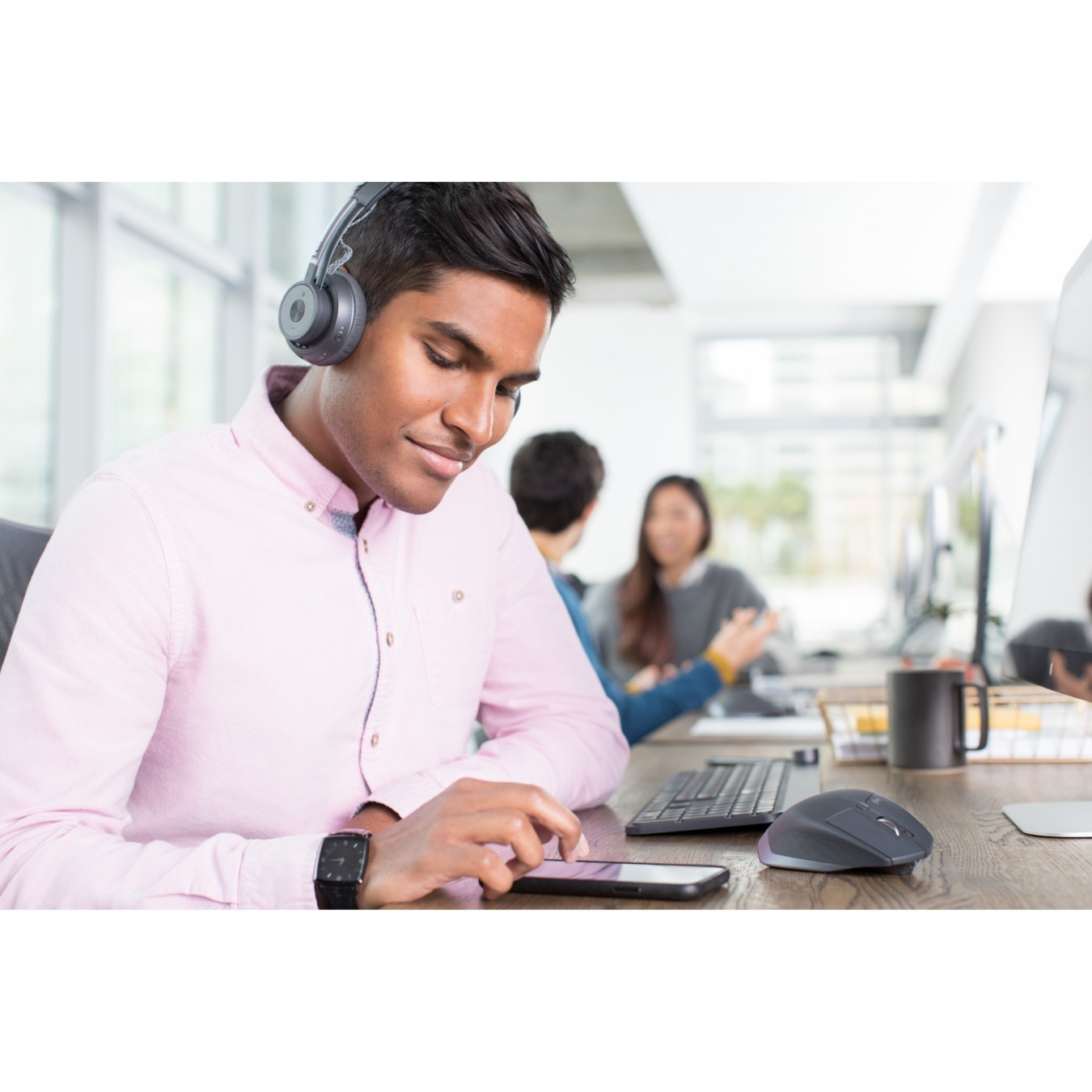 Logitech Zone Headset UC Wireless - On-Ear — Buy in Cyprus with Fast Delivery