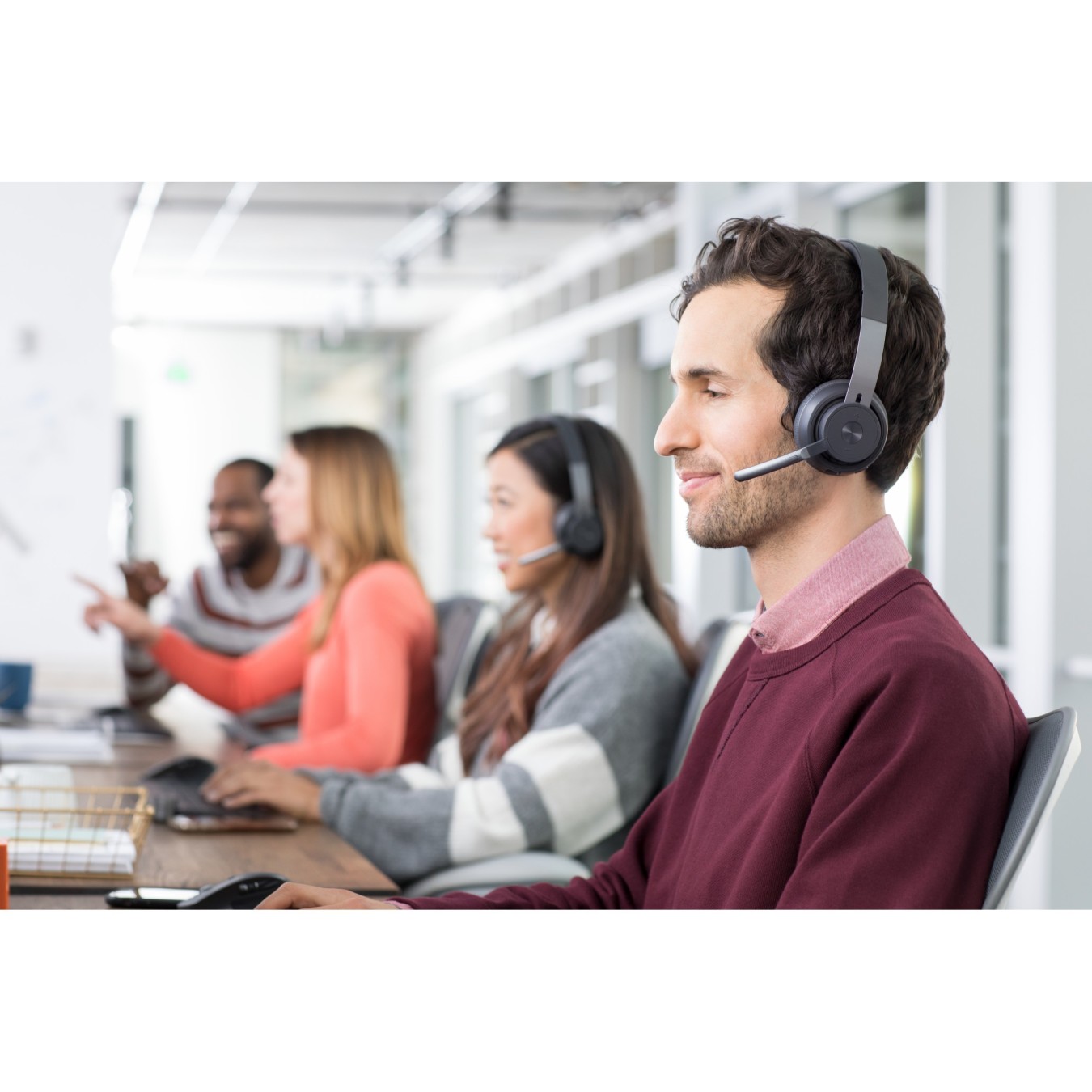 Logitech Zone Headset UC Wireless - On-Ear — Buy in Cyprus with Fast Delivery