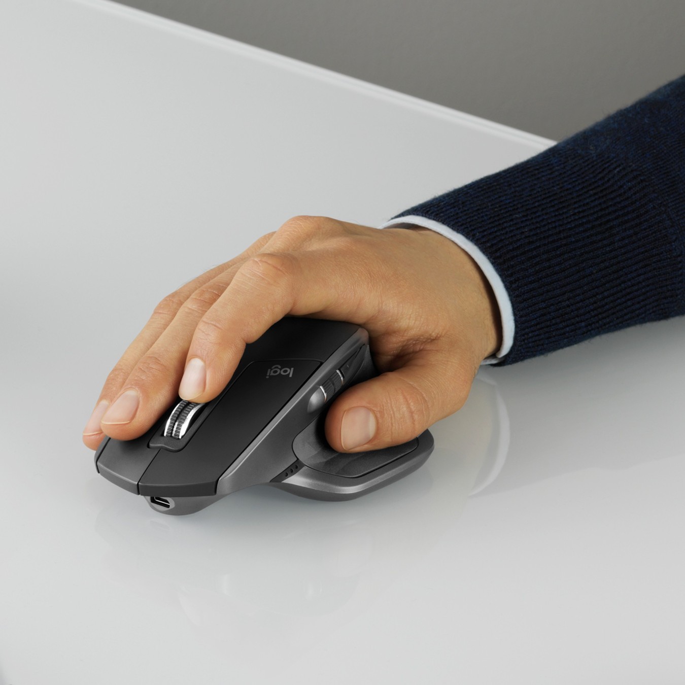 Logitech MX Master 2S - MX Master 2S - Graphite, Wireless Ergonomic Mouse, Bluetooth & 2.4 GHz