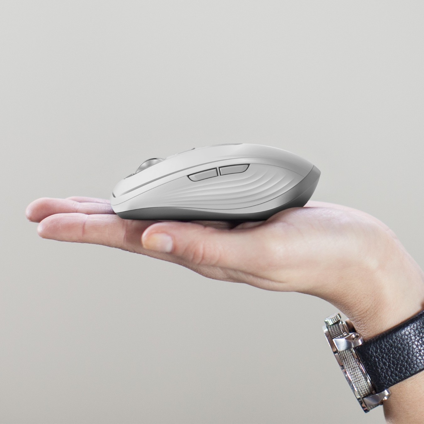 Logitech MX Anywhere 3 - MX Anywhere 3 - Graphite, Bluetooth + USB-C Cable, 4000 DPI — Buy in Cyprus with Fast Delivery